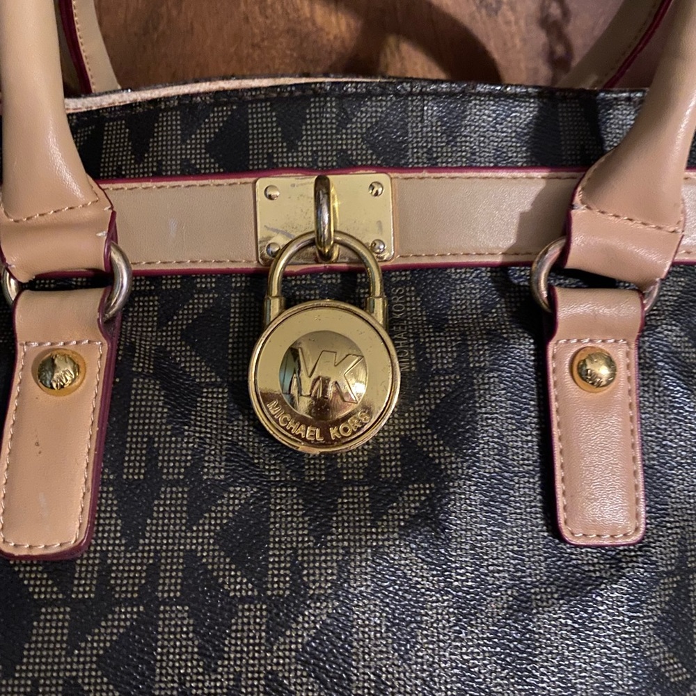 Michael Kors Hamilton Satchel, Large. Brown/Tan with logo and lock. Nice Bag - Picture 9 of 14